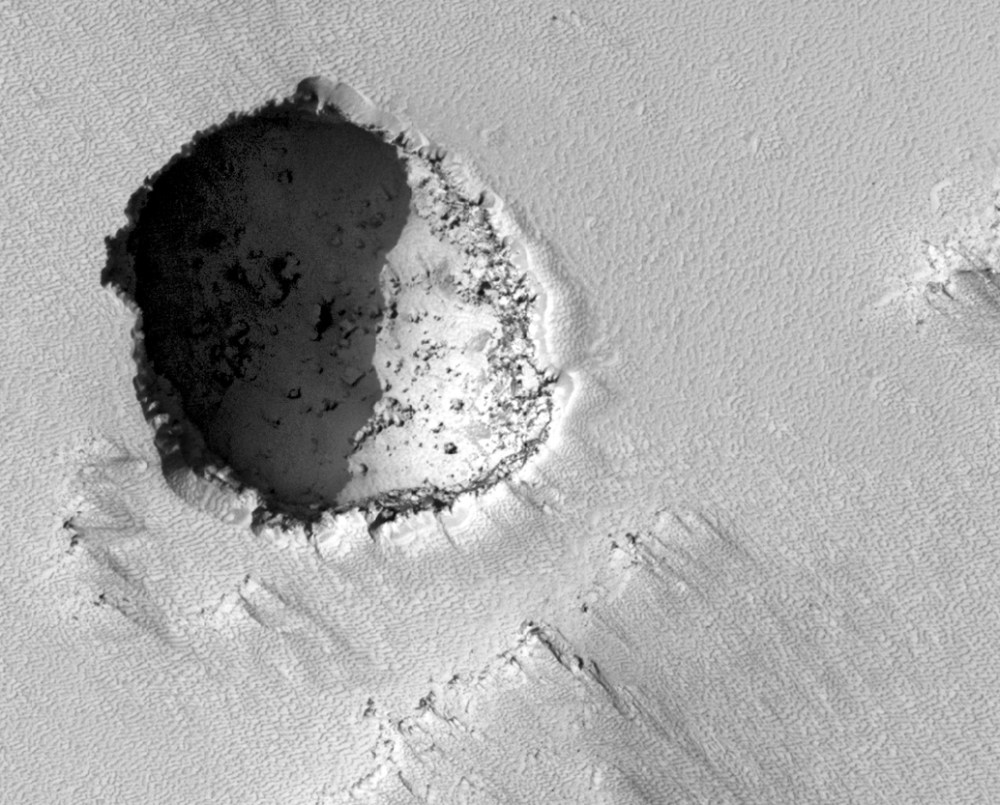 Pavonis Mons Pit