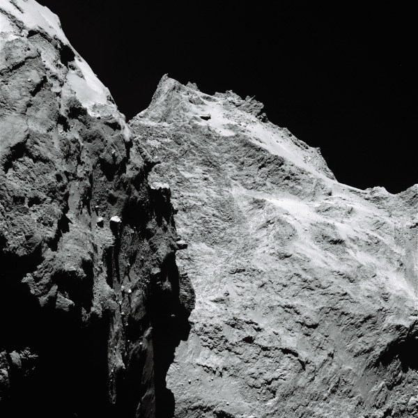 Comet 67P/C-G on Sept. 5, 2014. (ESA/Rosetta/MPS for OSIRIS Team MPS/UPD/LAM/IAA/SSO/INTA/UPM/DASP/IDA)