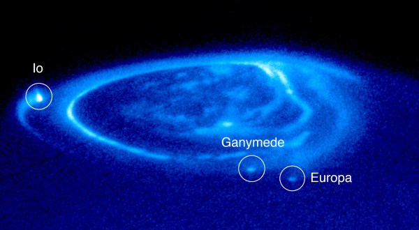 Annotated version of the HST image. 