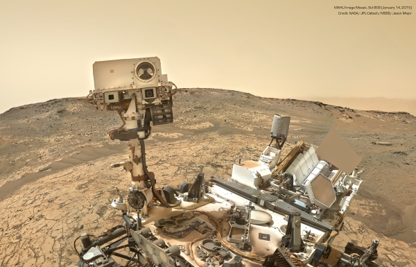 Mosaic of Curiosity images acquired on Jan. 14, 2015 (NASA/JPL-Caltech/MSSS/Jason Major)