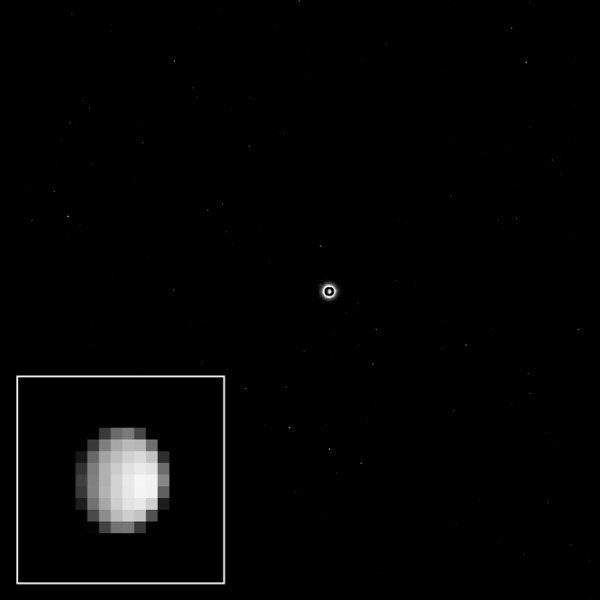 An image of Ceres acquired by Dawn at the beginning of December 740,000 miles (1.2 million kilometers) from the dwarf planet. (NASA/JPL-Caltech/UCLA/MPS/DLR/IDA)