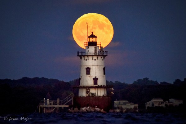Full Moon rising over the Conimicut Point Light in Warwick, RI. Sept. 16, 2016. © Jason Major.