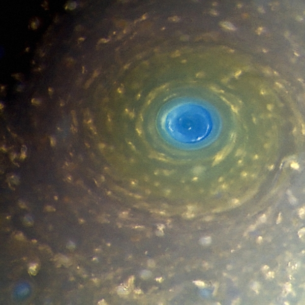 Saturn pole storn RGB 3-29-17